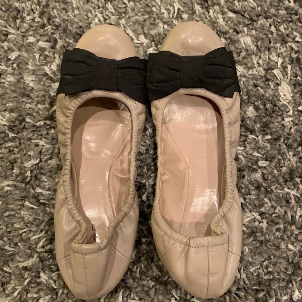 Tahari Bow Flats in dusty rose